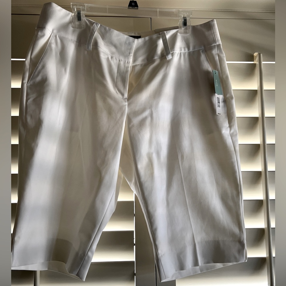 Apt 9 stretch fabric dress shorts.